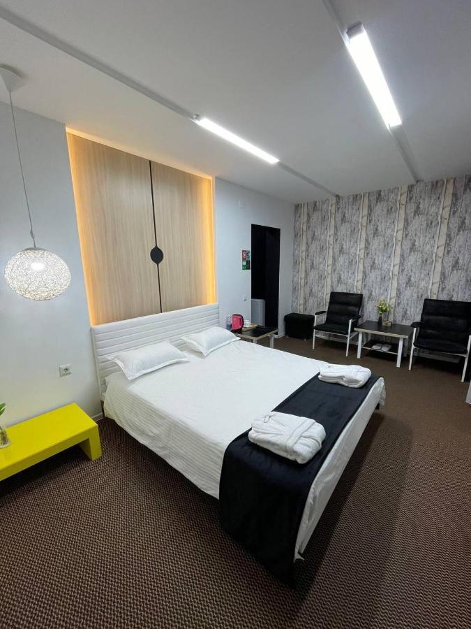 Io Hotel บิชเคก ภายนอก รูปภาพ